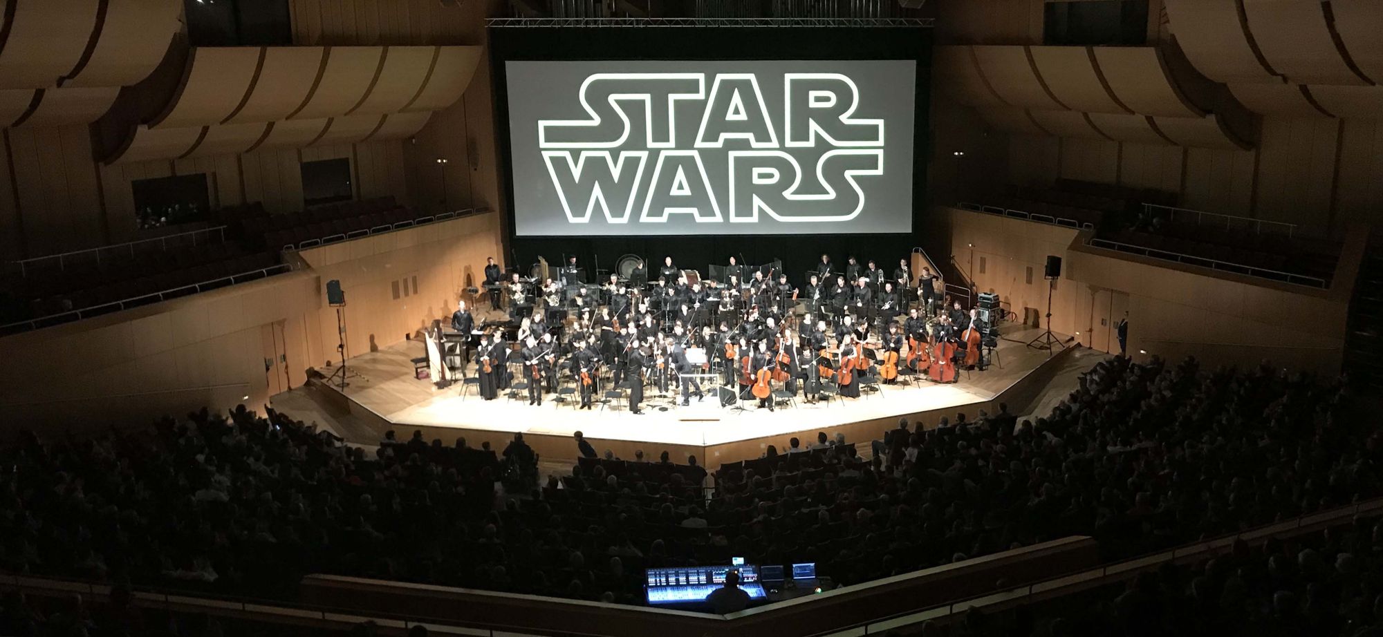 BIG cinema – Star Wars mit Live-Orchesterbegleitung